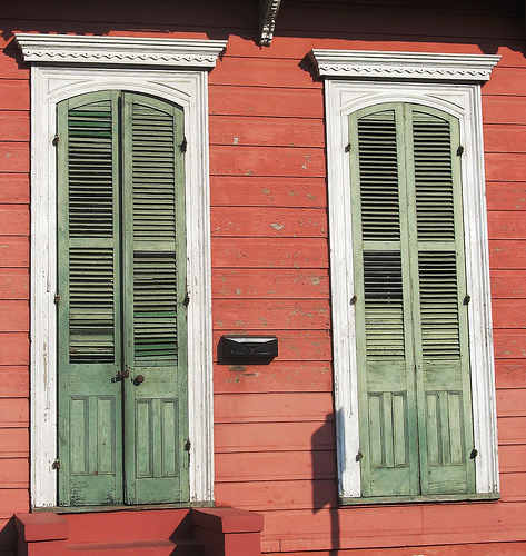 house red and green shutters