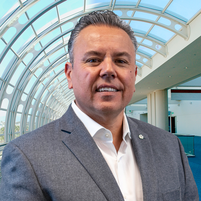 International Association of Venue Managers Carlos Cota, Allan Farwell